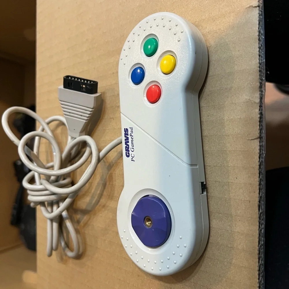 Vintage Gravis PC Gamepad Pro 15 Pin Controller 1992